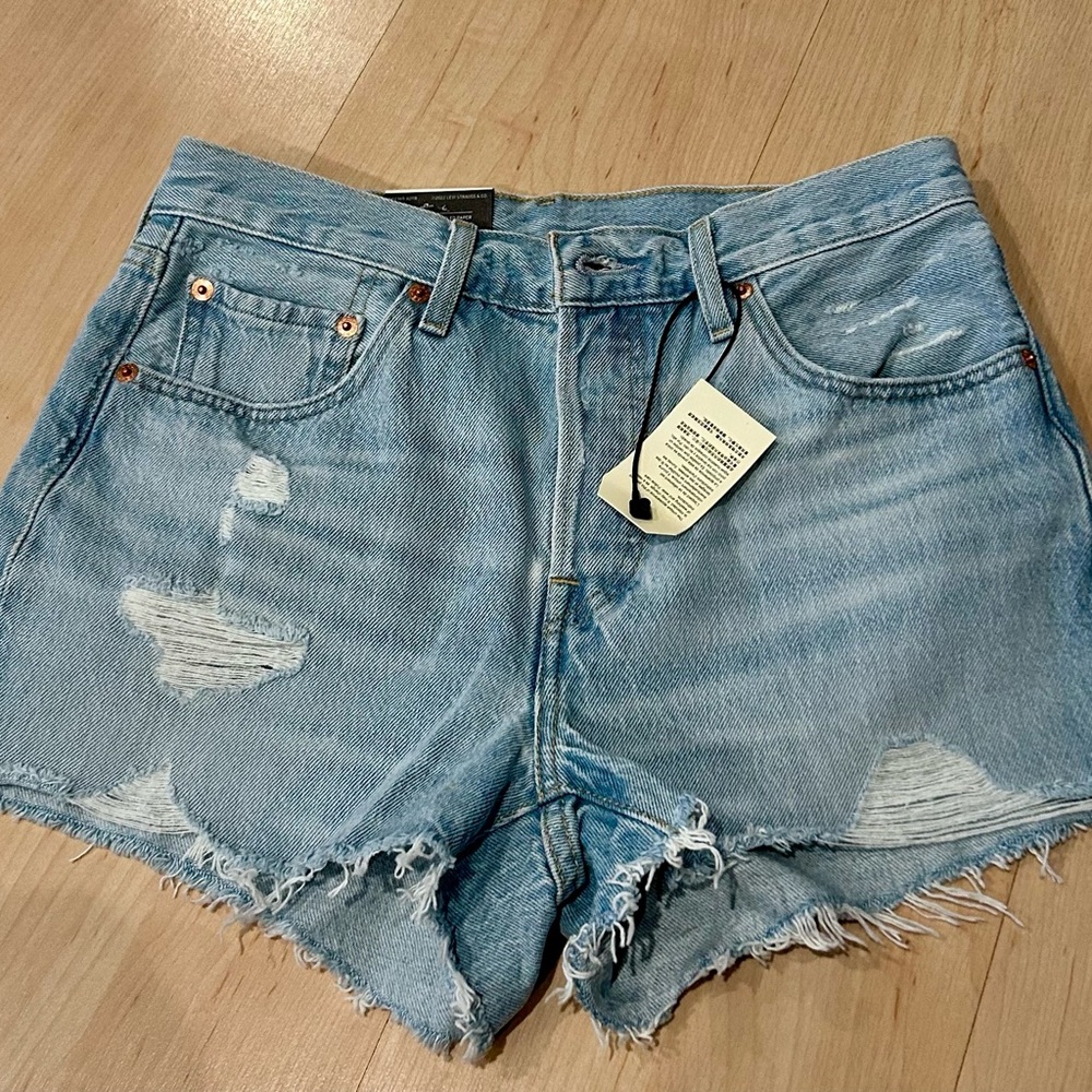 Levi’s 501 high rise Denim Distressed Women's Shorts
